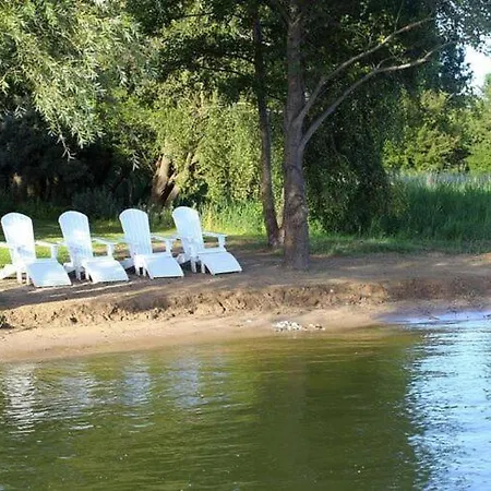 Ferienhaus Mit Kamin Am Achterwasser In Luetow *